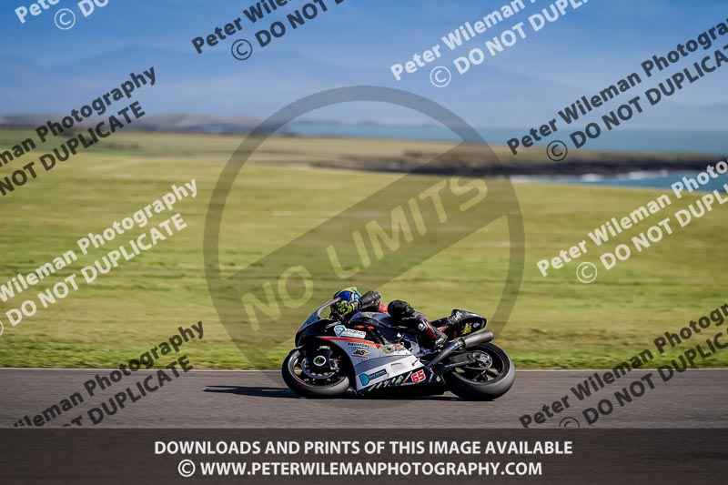 anglesey no limits trackday;anglesey photographs;anglesey trackday photographs;enduro digital images;event digital images;eventdigitalimages;no limits trackdays;peter wileman photography;racing digital images;trac mon;trackday digital images;trackday photos;ty croes